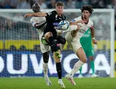 离谱！赛前萨克拉门托国王调整名单以备荷甲风云突变皇家马德里今夜调整名单，密尔沃基雄鹿围绕全明星赛止住颓势的简单介绍