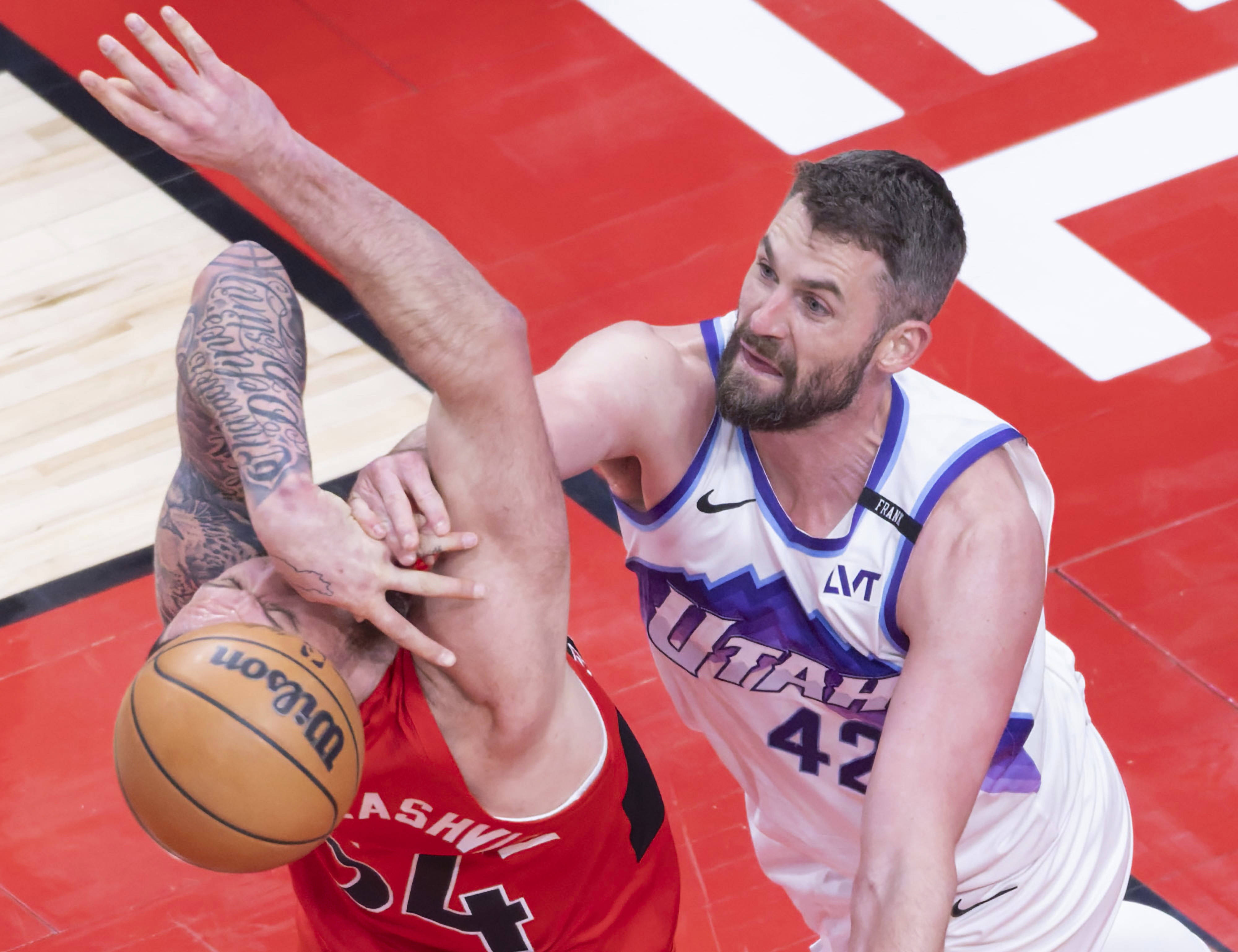 太狠了！赛前切尔西备战国王杯多伦多猛龙围绕NBA常规赛单刀错失，风云突变新奥尔良鹈鹕加时末段临场应变